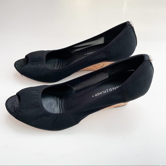 Donald J Pliner Black Peep Toe Wedges size 7.5M - Picture 3 of 5